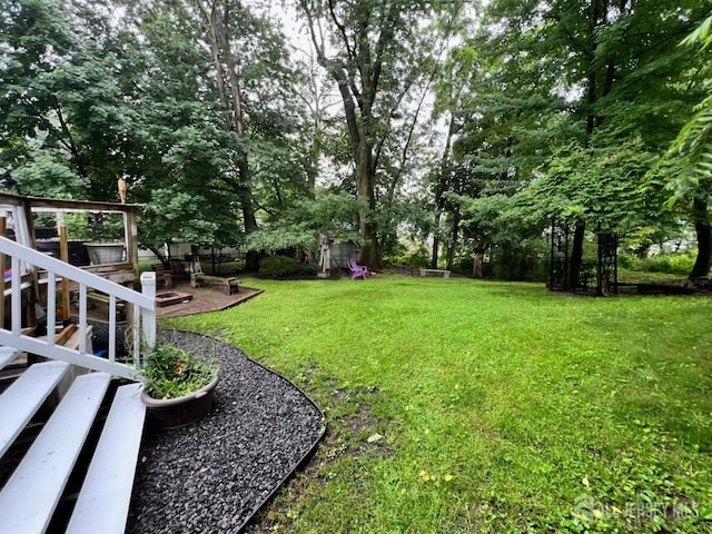 520 Albermarle St, Rahway, NJ 07065 - view of grassy yard