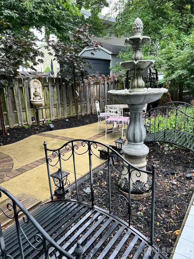 520 Albermarle St, Rahway, NJ 07065 - view of patio / terrace