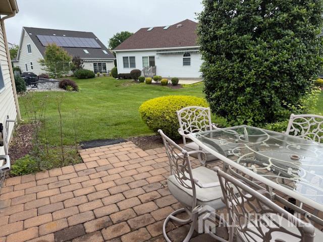 102 Leeds Ln, Monroe, NJ 08831 - view of patio / terrace featuring outdoor dining area
