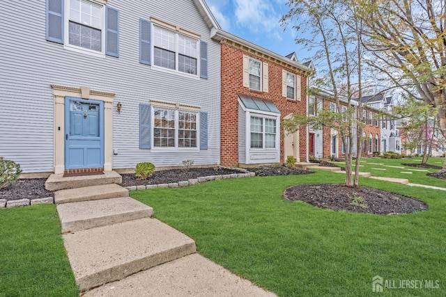 19 Albury Way N, Brunswick, NJ 08902 - view of front of house with a front lawn
