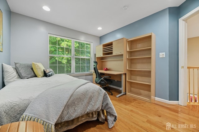 44 Windsong Cir E, Brunswick, NJ 08816 - bedroom featuring light wood finished floors, a desk, and recessed lighting