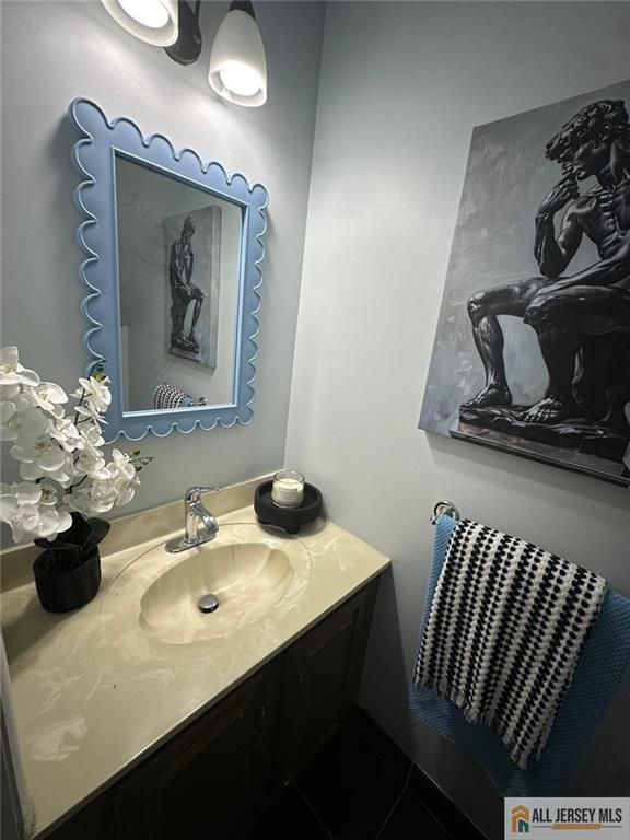 134 Hampshire Dr, Plainsboro, NJ 08536 - bathroom with vanity