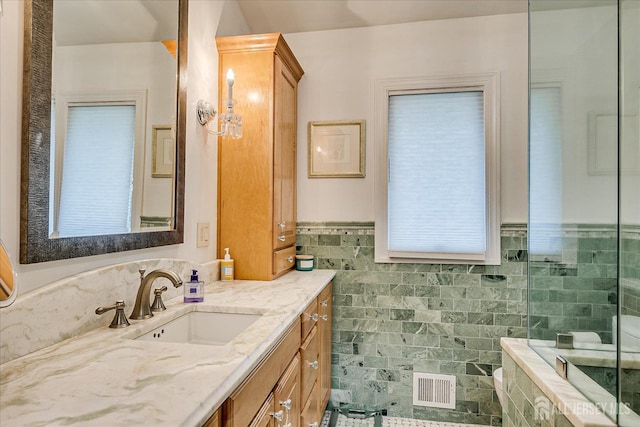 75 Stratford Dr, Colonia, NJ 07067 - photo 33