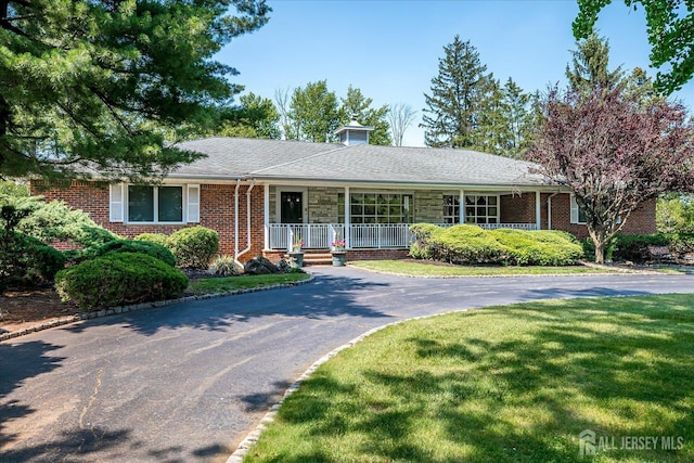 75 Stratford Dr, Colonia, NJ 07067 - photo 2