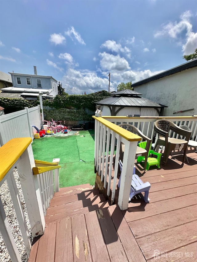 428 Broadhead Pl, Perth Amboy, NJ 08861 - wooden deck with a gazebo