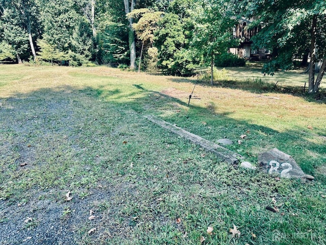 82 Ravine Dr, Colonia, NJ 07067