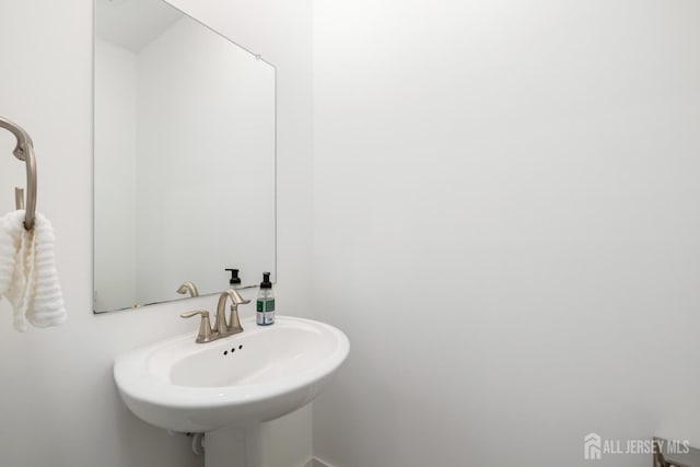 1617 Swales Ct, Monroe, NJ 08831 - bathroom featuring a sink