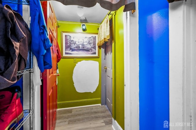 184 Seaman St, New Brunswick, NJ 08901 - entryway with wood finished floors and baseboards