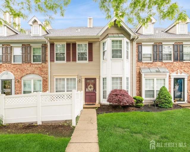 125 Albury Way N, Brunswick, NJ 08902 - photo 1