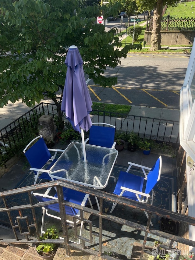 205 Water St, Perth Amboy, NJ 08861 - view of patio / terrace with outdoor dining area