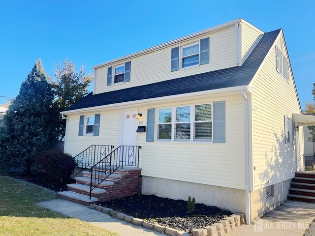 view of front of house