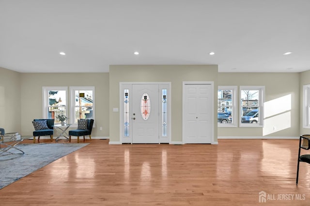 176 Easy St, Edison, NJ 08817 - foyer entrance featuring light wood-style floors, plenty of natural light, recessed lighting, and baseboards