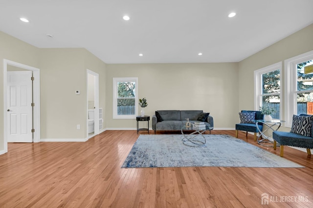 176 Easy St, Edison, NJ 08817 - living area featuring light wood-style flooring, baseboards, and recessed lighting