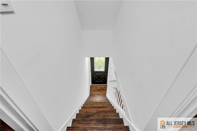 99 Crestview Rd, Fords, NJ 08863 - stairway with wood finished floors