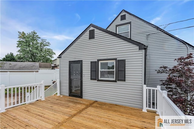 99 Crestview Rd, Fords, NJ 08863 - view of wooden deck