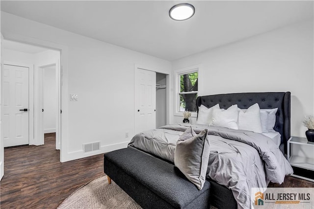 99 Crestview Rd, Fords, NJ 08863 - bedroom with wood finished floors, baseboards, and a closet