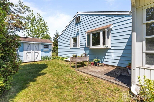 17 Columbine Cir, Toms River, NJ 08755 - photo 25