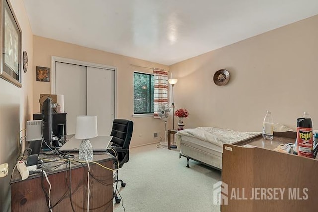 39 Gary Ct, South Brunswick, NJ 08810 - carpeted home office featuring baseboards
