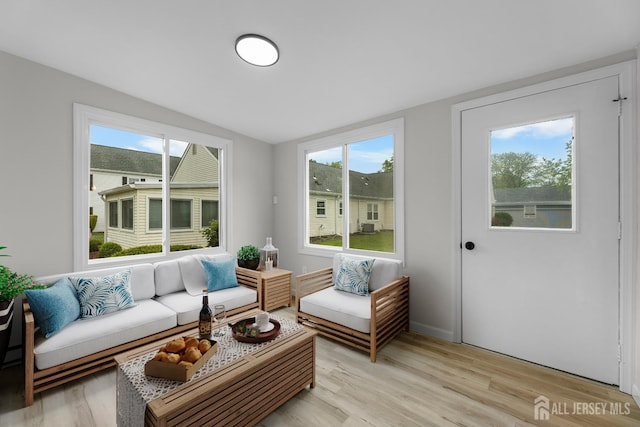 381-C Old Nassau Rd, Monroe, NJ 08831 - view of sunroom / solarium