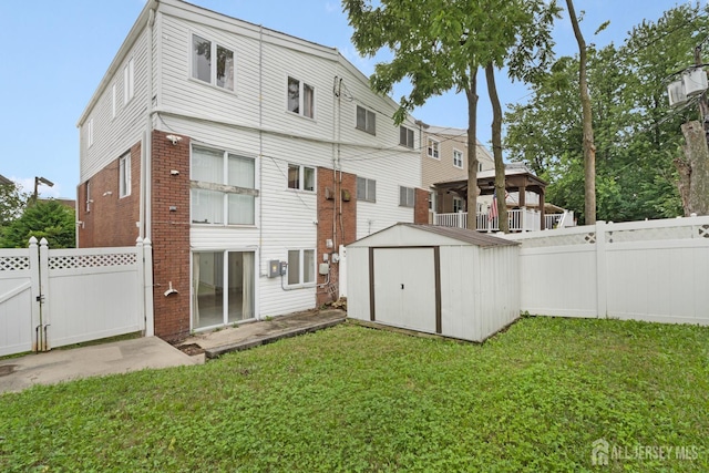 295 Water St, Perth Amboy, NJ 08861 - photo 25