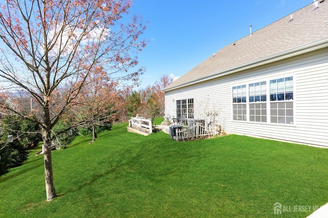 31 Mcgowan Ct, Old Bridge, NJ 08857 - view of green lawn