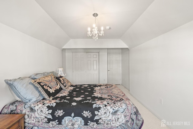 31 Mcgowan Ct, Old Bridge, NJ 08857 - bedroom featuring carpet floors, lofted ceiling, a chandelier, and a closet