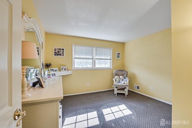 unfurnished room with carpet floors