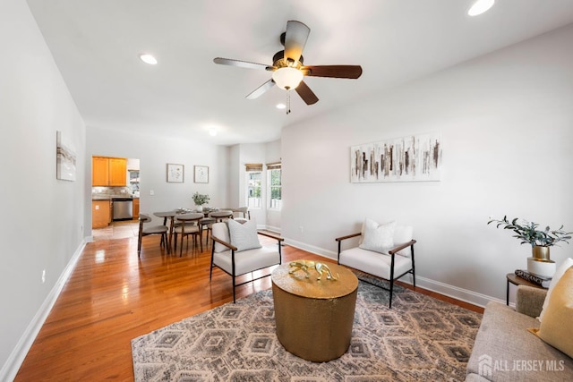 841 Harrell Ave, Woodbridge Proper, NJ 07095 - living area featuring ceiling fan, light wood-type flooring, and recessed lighting