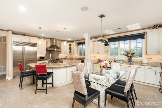 9 Bouvier Ln, South Brunswick, NJ 08816 - dining area featuring a skylight and recessed lighting