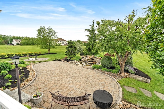 9 Bouvier Ln, South Brunswick, NJ 08816 - view of patio