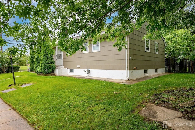 84 Kossuth St, Piscataway, NJ 08854 - view of side of home
