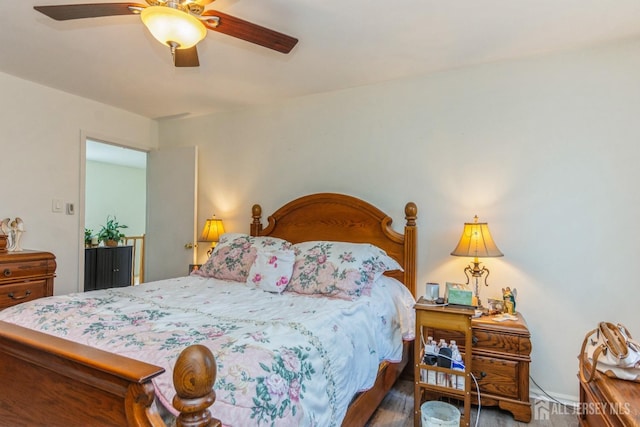 bedroom featuring a ceiling fan