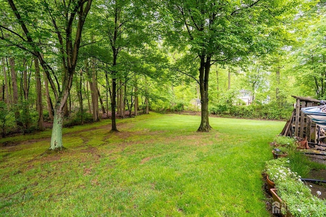 42 Haymarket Ct, East Windsor, NJ 08520 - view of grassy yard