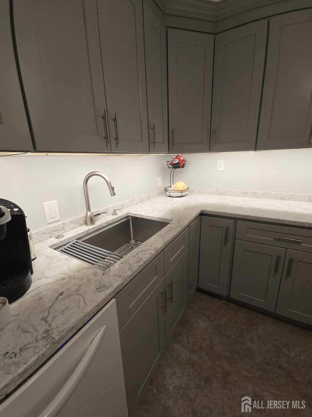 6 Nancy Cir, Edison, NJ 08817 - photo 12