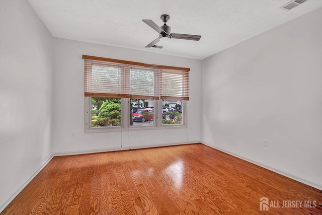 207 Manahan Rd, East Brunswick, NJ 08816 - empty room featuring light wood-type flooring and a ceiling fan