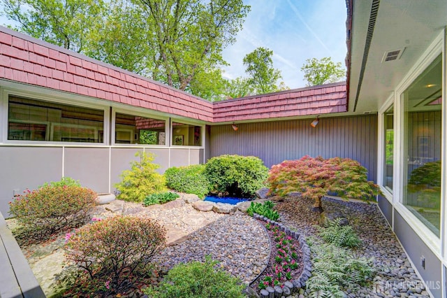 1580 Mountain Top Rd, Bridgewater, NJ 08807 - view of yard