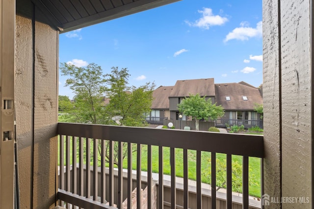 348 Westgate Dr, Edison, NJ 08820 - photo 32