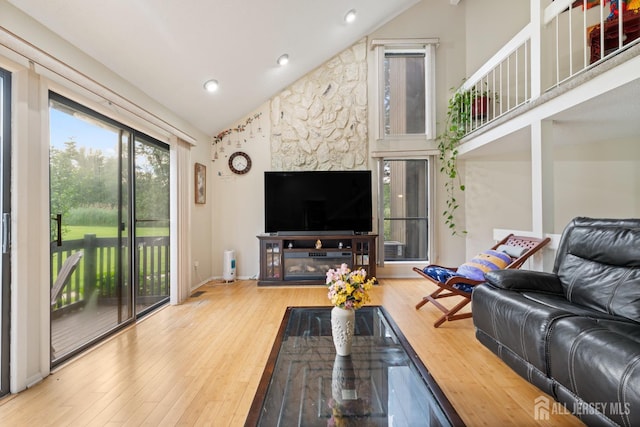 348 Westgate Dr, Edison, NJ 08820 - photo 15