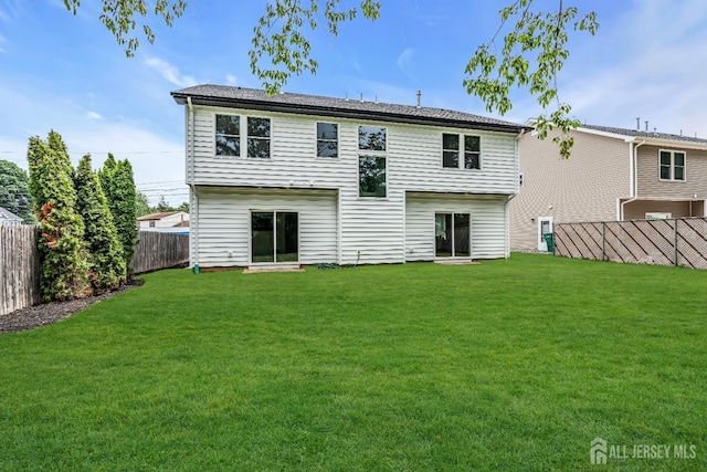 35 Glenville Rd, Edison, NJ 08817 - back of house featuring a fenced backyard