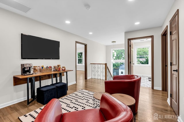 35 Glenville Rd, Edison, NJ 08817 - living area with wood finished floors and recessed lighting