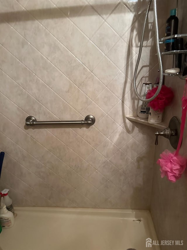 91 Lewis St, Perth Amboy, NJ 08861 - photo 10