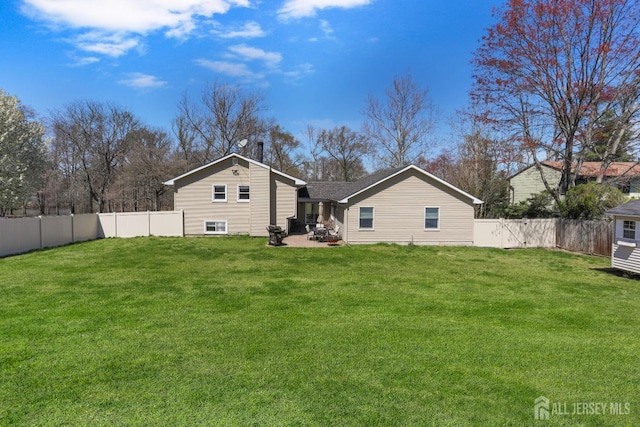 7 Arthurs Ct, Manalapan, NJ 07726 - view of back of house