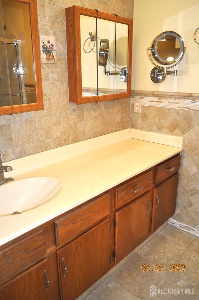 9-B Melborn Dr Unit 9B, Monroe, NJ 08831 - full bath featuring tile walls, vanity, and a shower with door