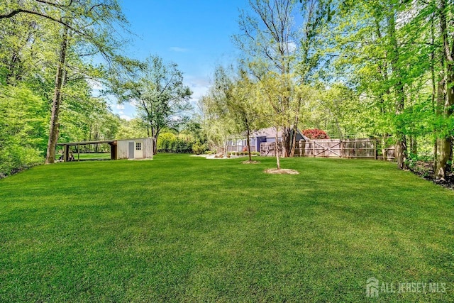15 Federal Rd, Monroe, NJ 08831 - view of yard