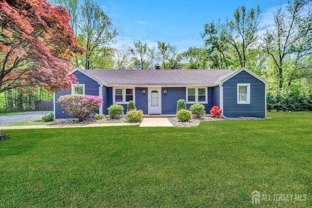 15 Federal Rd, Monroe, NJ 08831 - ranch-style house with a front yard and roof with shingles