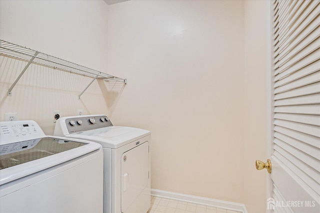2 Durham Way E, Windsor, NJ 08520 - washroom featuring separate washer and dryer and baseboards