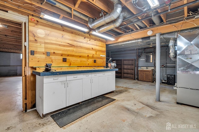 21 Shadyside Ct, Branchburg, NJ 08876 - unfinished basement featuring heating unit