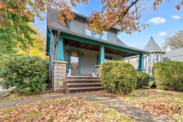 view of front of home featuring a porch