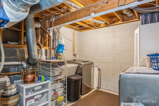 4 Wedgewood Ct, East Brunswick, NJ 08816 - unfinished basement with washer and clothes dryer