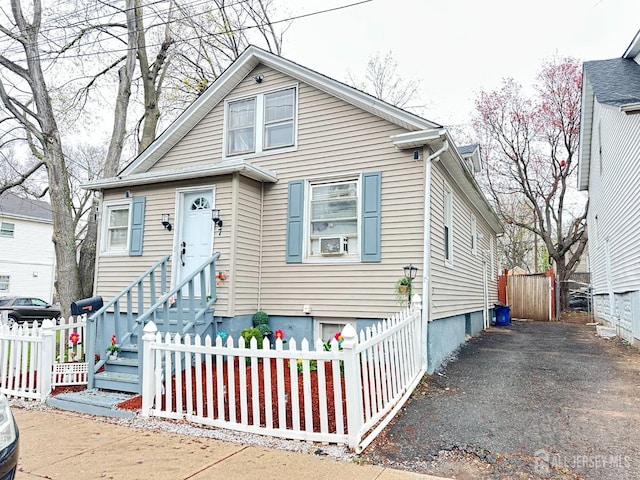 7 Hazelhurst St, New Brunswick, NJ 08901 - view of bungalow-style house